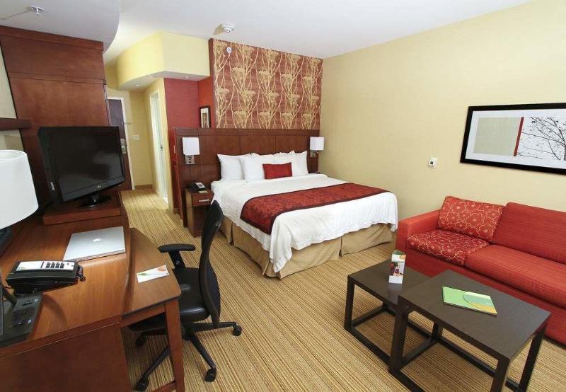 Hotel Courtyard By Marriott Raleigh North/Triangle Town Center Esterno foto