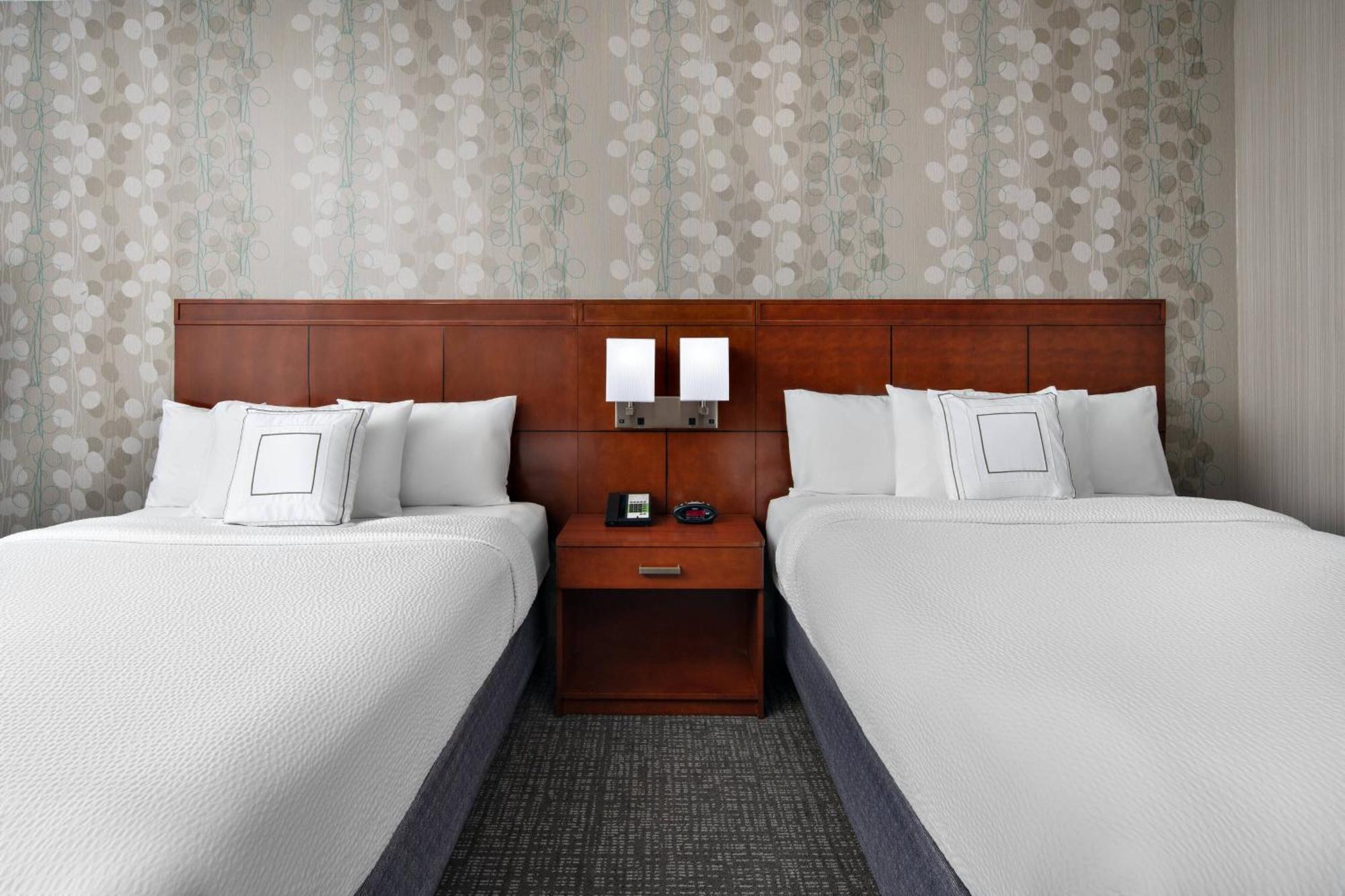 Hotel Courtyard By Marriott Raleigh North/Triangle Town Center Esterno foto