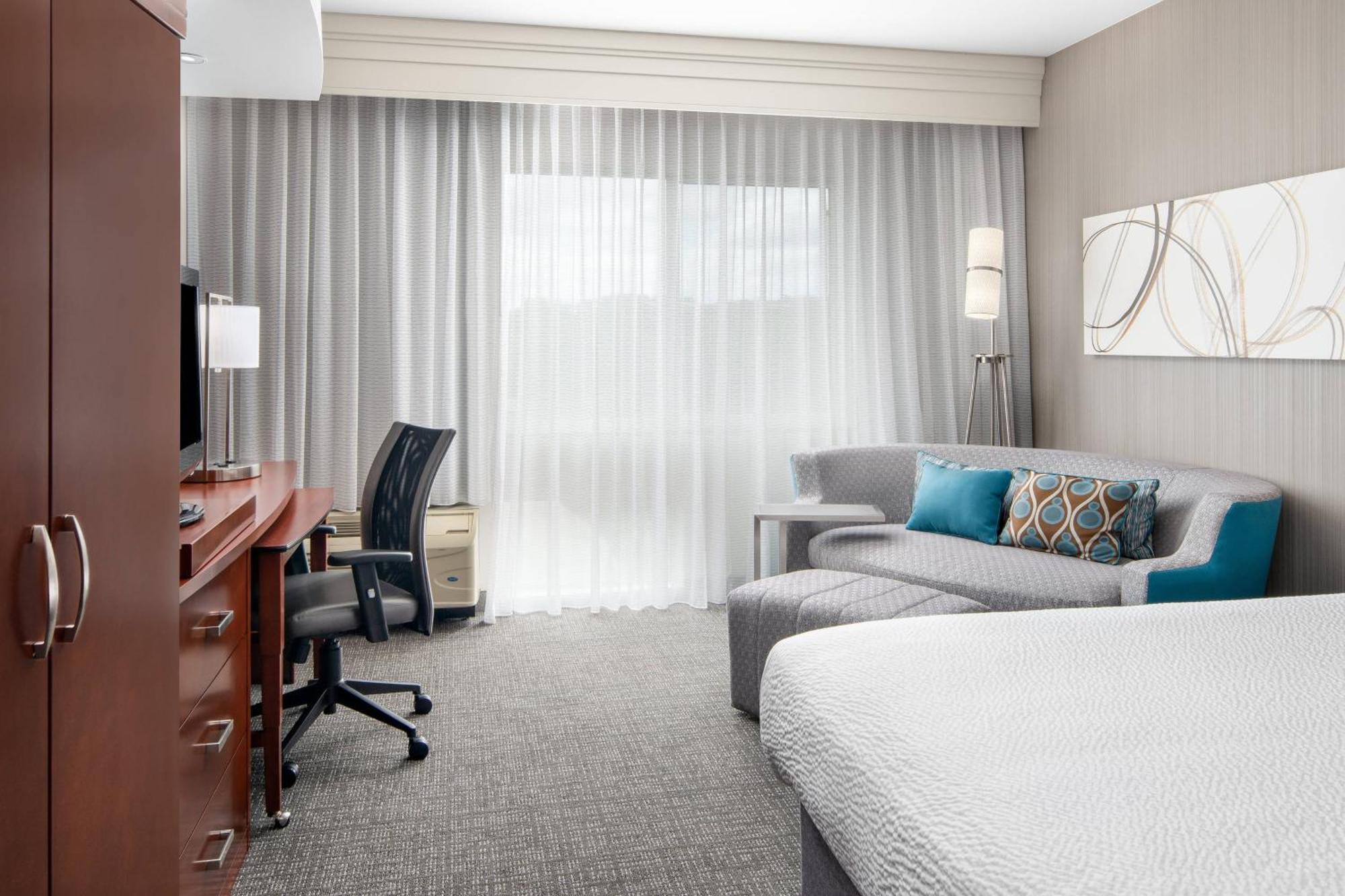 Hotel Courtyard By Marriott Raleigh North/Triangle Town Center Esterno foto