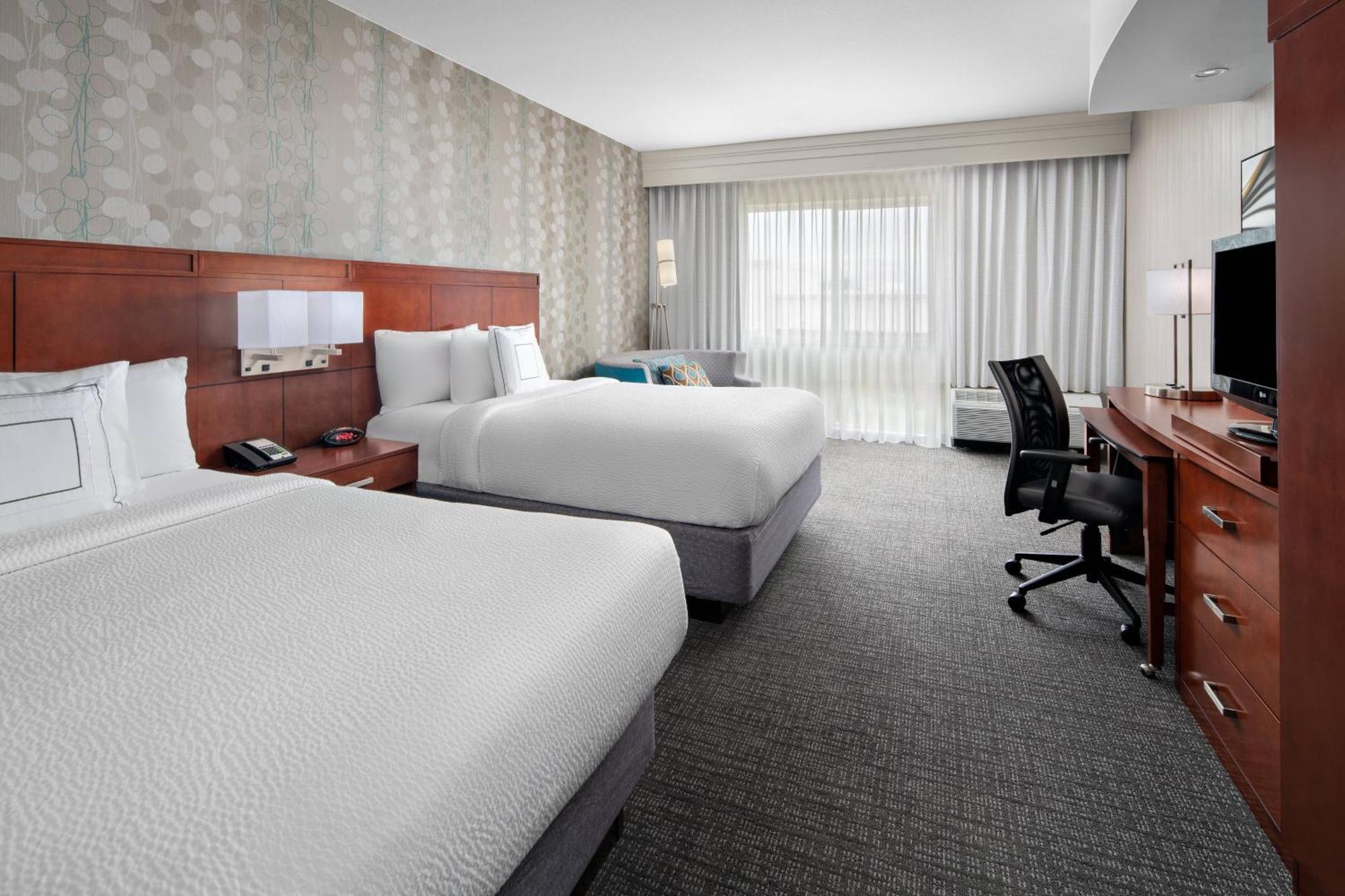 Hotel Courtyard By Marriott Raleigh North/Triangle Town Center Esterno foto