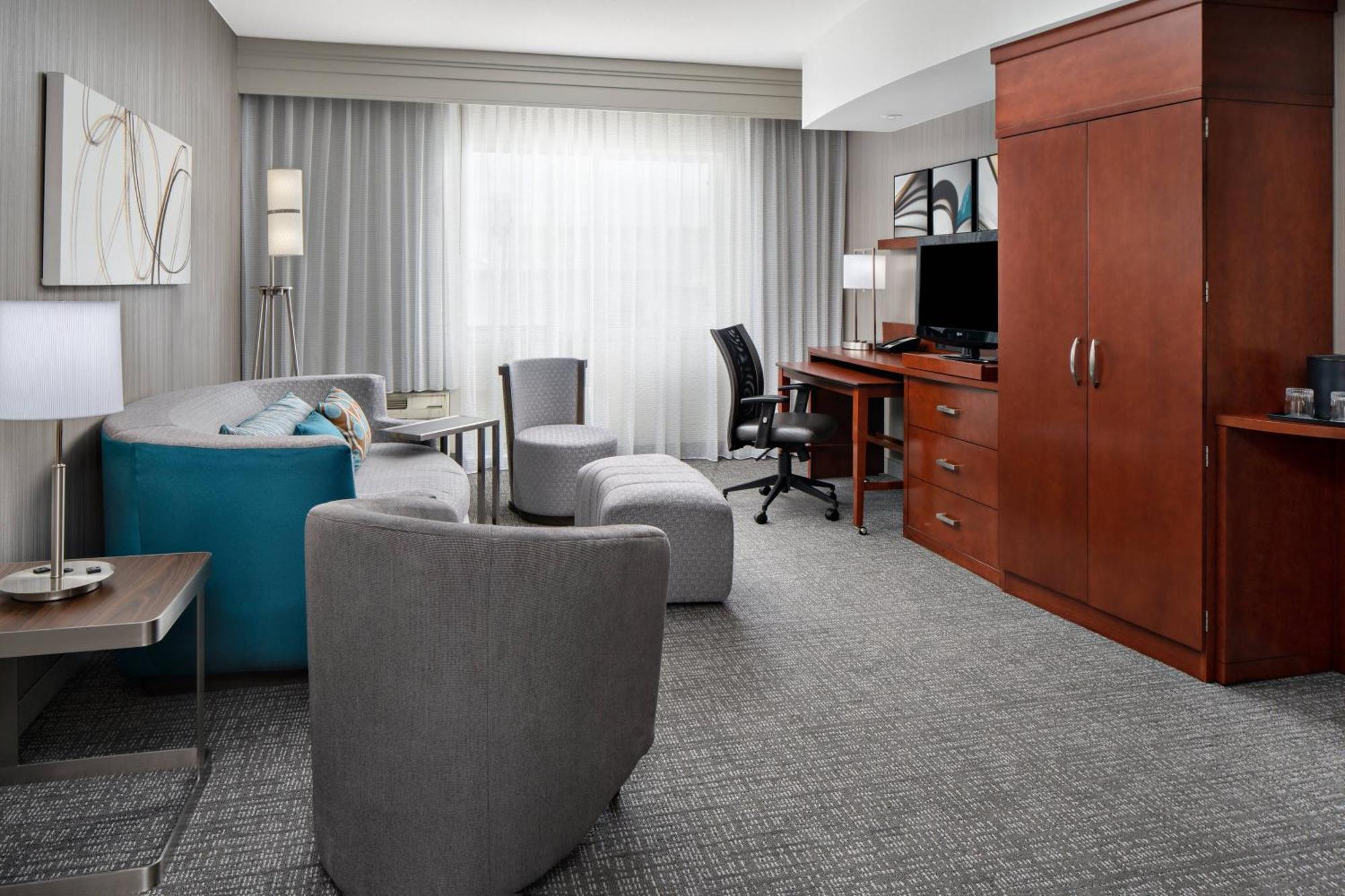 Hotel Courtyard By Marriott Raleigh North/Triangle Town Center Esterno foto