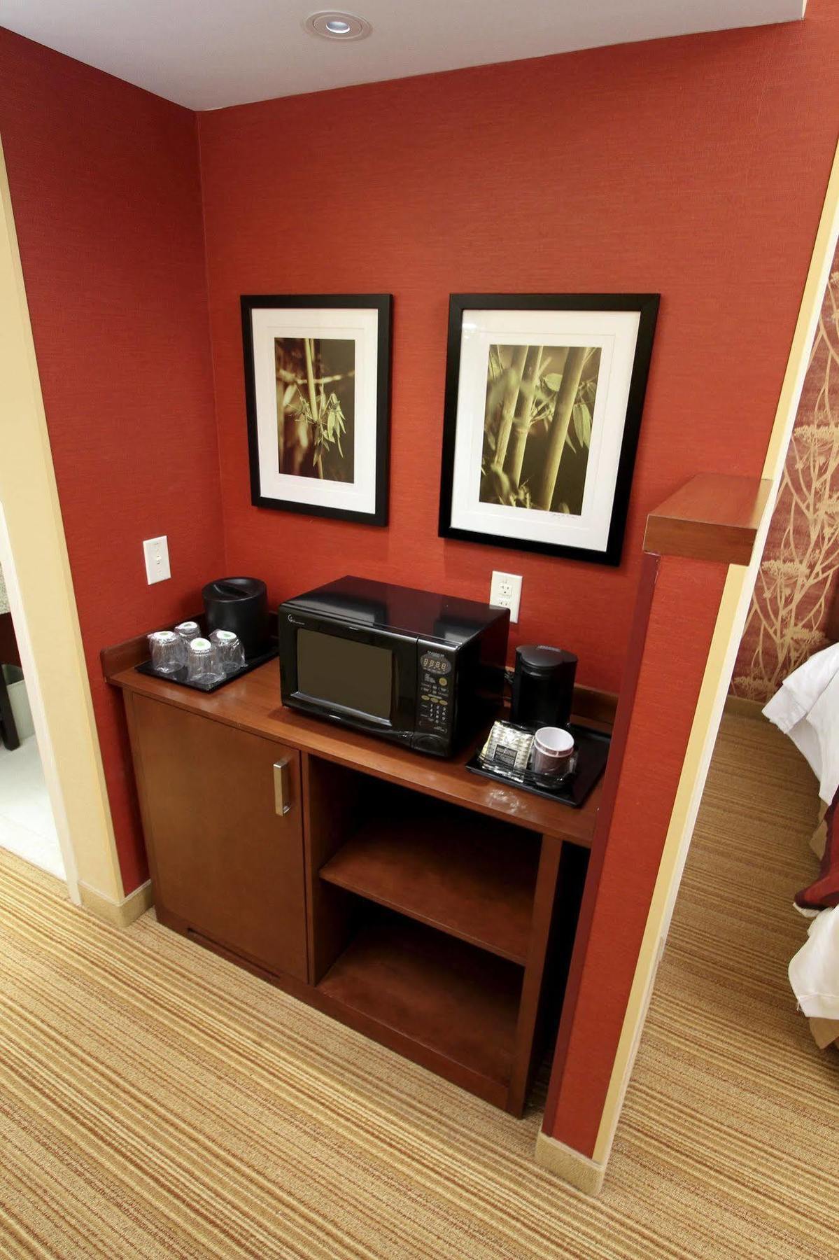 Hotel Courtyard By Marriott Raleigh North/Triangle Town Center Esterno foto